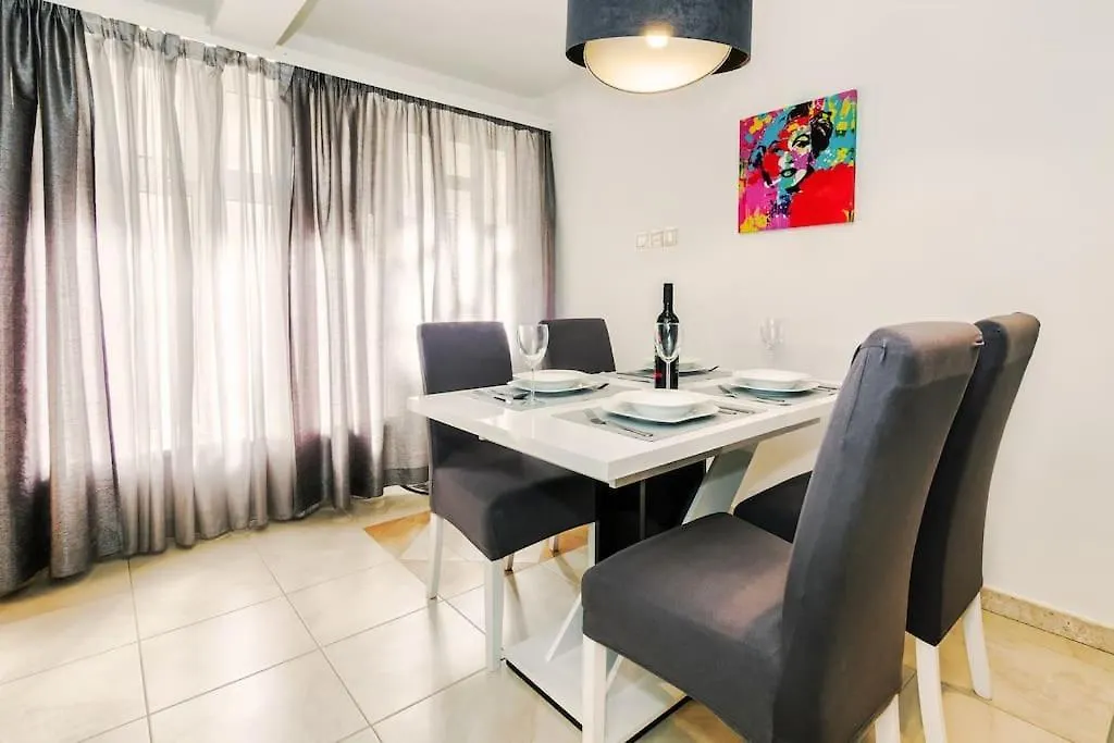 Apartment Relaxing 2Bd Apartment, Ground Floor - Walk To Old Town Split Croatia