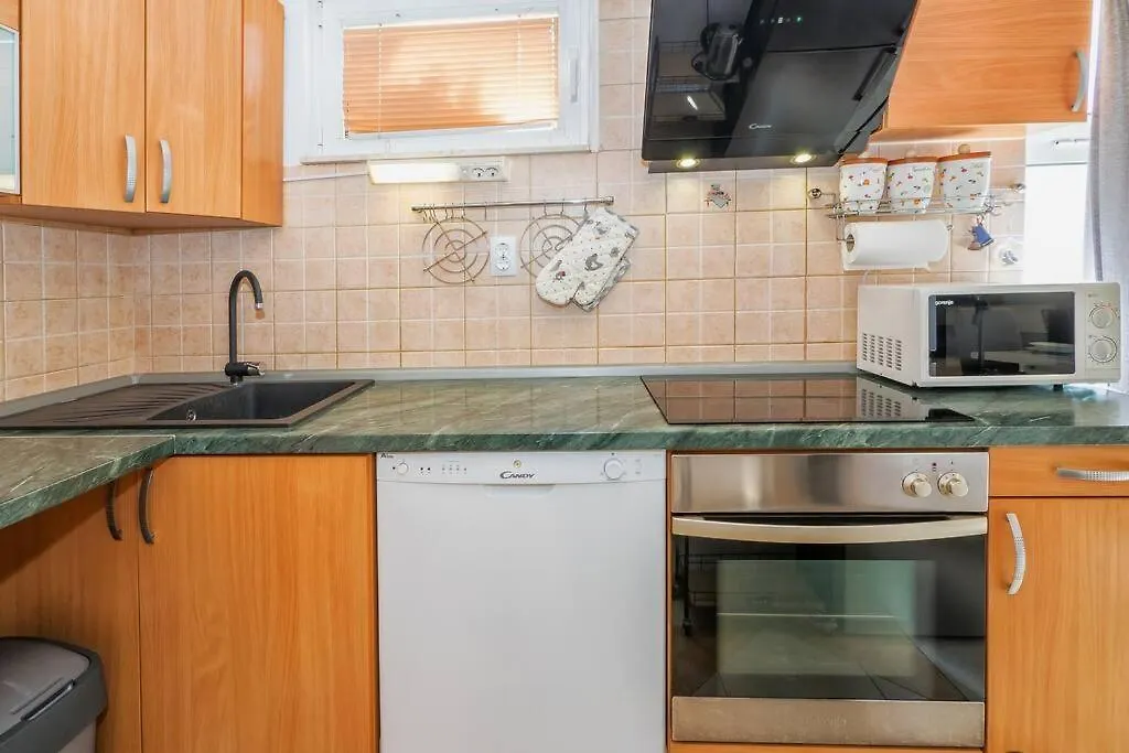 Apartment Relaxing 2Bd Apartment, Ground Floor - Walk To Old Town Split Croatia