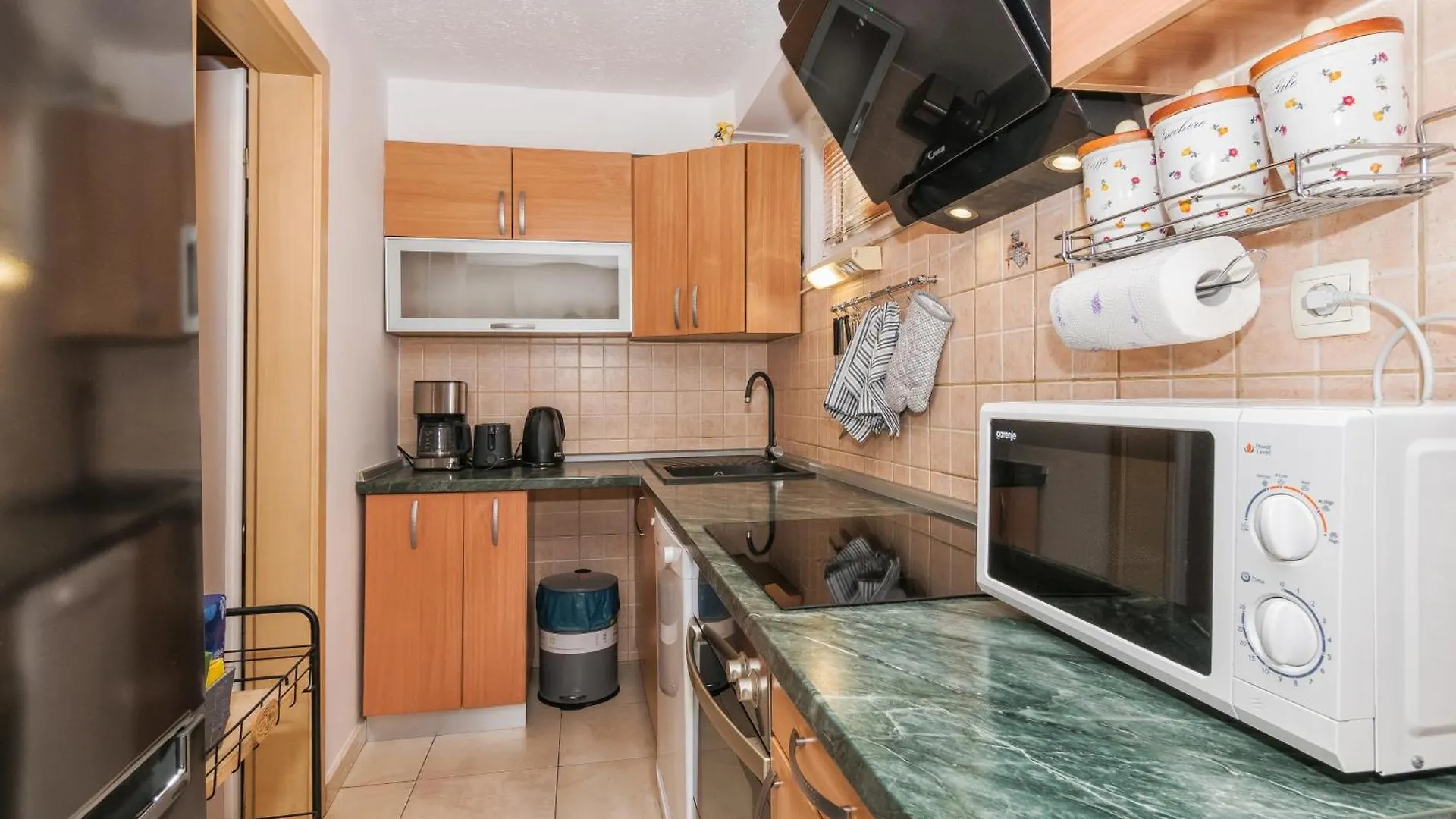 Relaxing 2Bd Apartment, Ground Floor - Walk To Old Town Split 0*,  Croatia