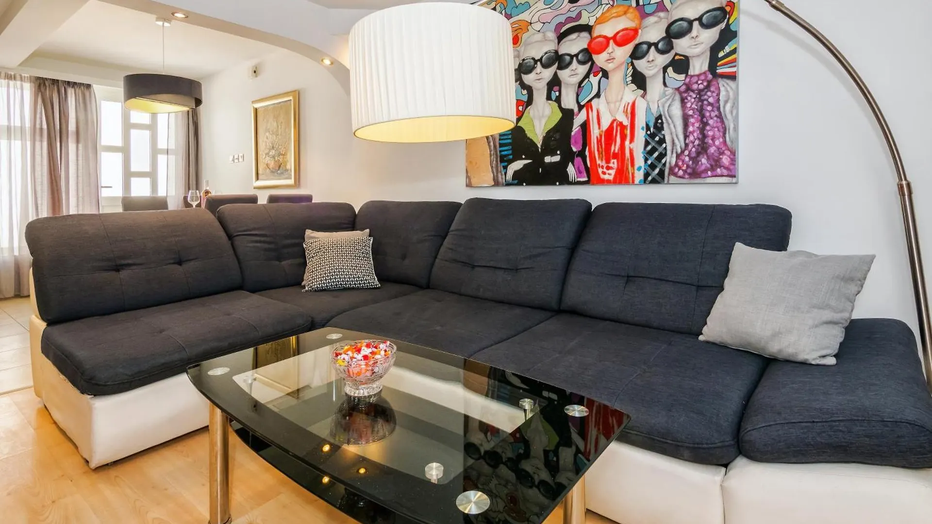 Apartment Relaxing 2Bd Apartment, Ground Floor - Walk To Old Town Split