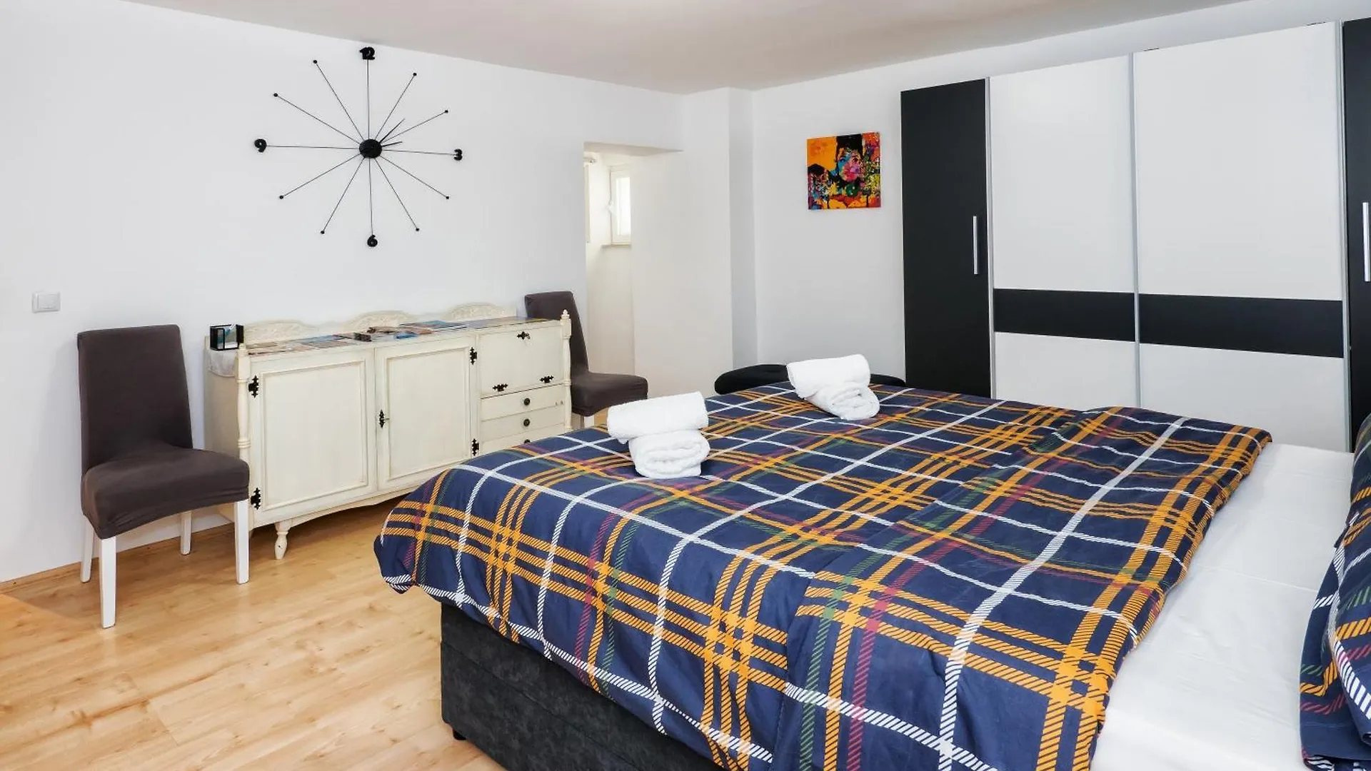 Apartment Relaxing 2Bd Apartment, Ground Floor - Walk To Old Town Split
